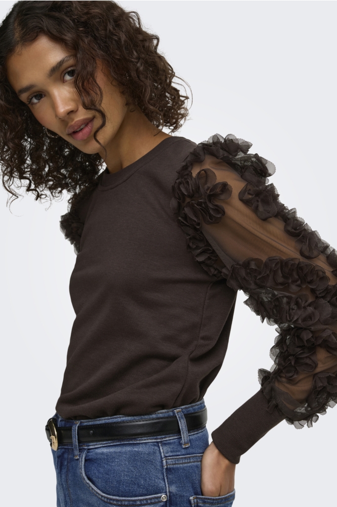 Jacqueline de Yong bruine dames sweater | Model vooraanzicht