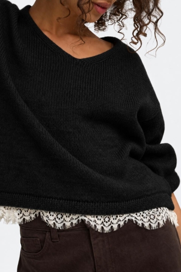 Jacqueline de Yong jdystephanie l/s v-neck lace pull k Zwart