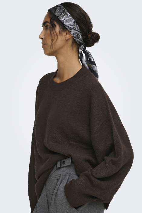 Jacqueline de Yong bruine dames trui | Model zijaanzicht