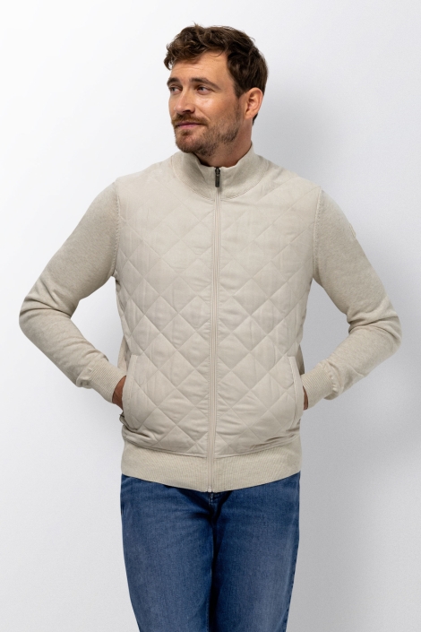 State of Art beige heren vest | Model vooraanzicht