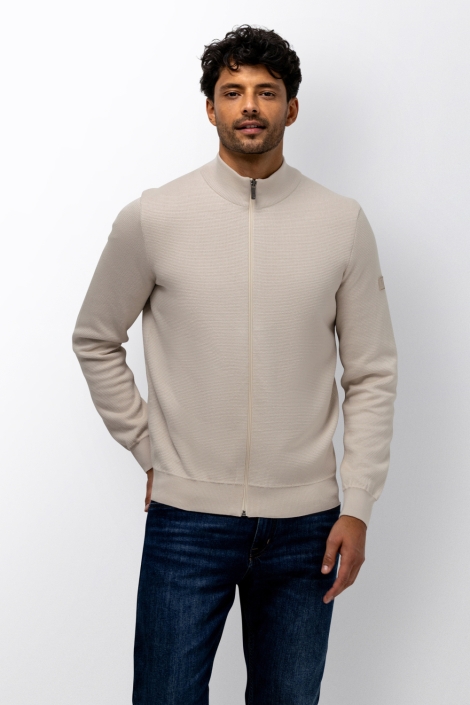 State of Art beige heren vest | Model vooraanzicht