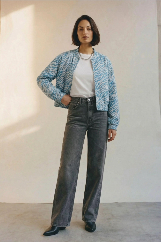 Vero Moda blauwe dames blazer | Model