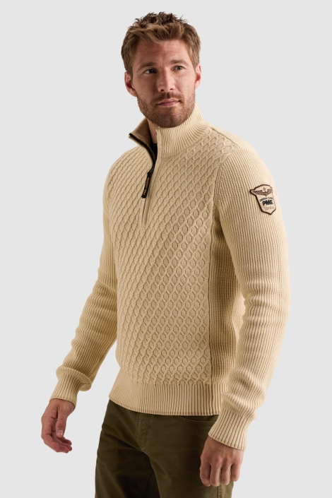 PME legend ecru heren trui | Model zijaanzicht