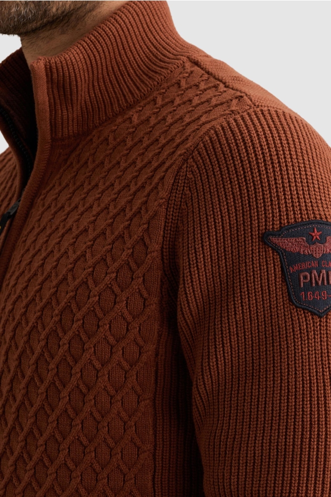 PME legend bruine heren trui | Close up