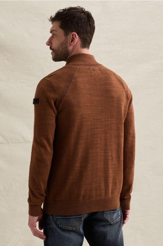 PME legend bruine heren trui | Model achteraanzicht