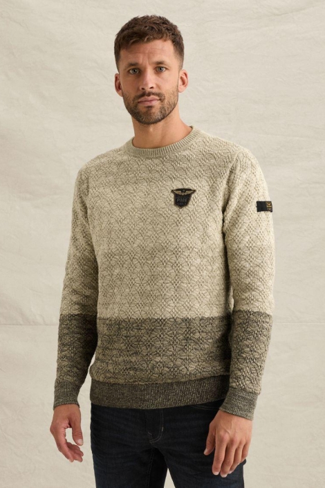 PME legend beige heren trui | Model vooraanzicht