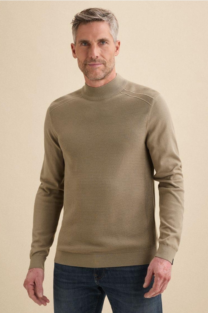 Vanguard beige heren trui | Model vooraanzicht