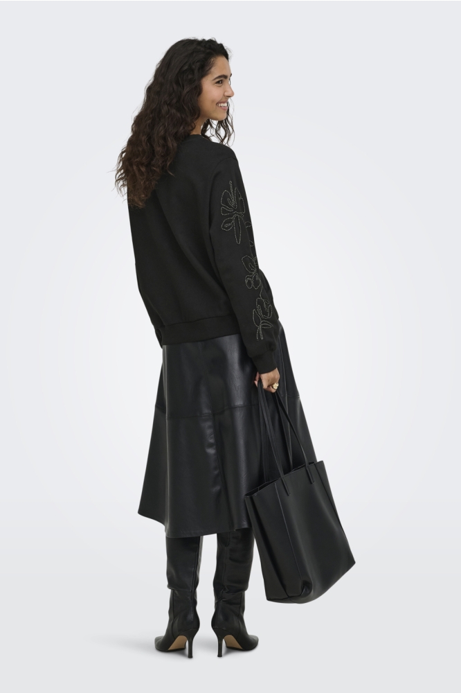 Jacqueline de Yong zwarte dames sweater | Model