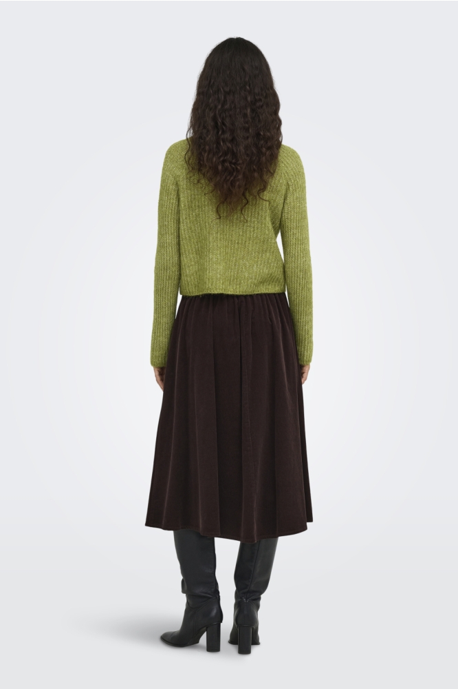Only groene dames trui | Model achteraanzicht