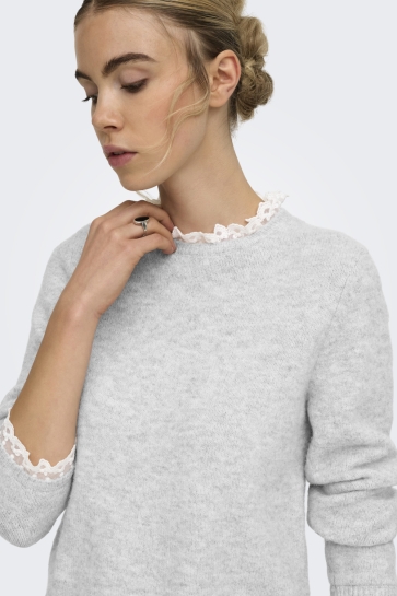 Only Trui ONLCHER LS DETAIL O-NECK KNT 15378028 Light Grey Melange Cloud Dancer Lace