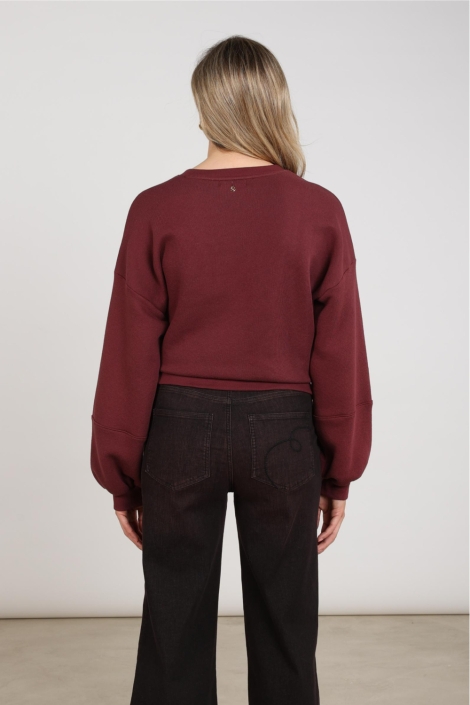 Nukus bordeaux dames sweater | Model achteraanzicht