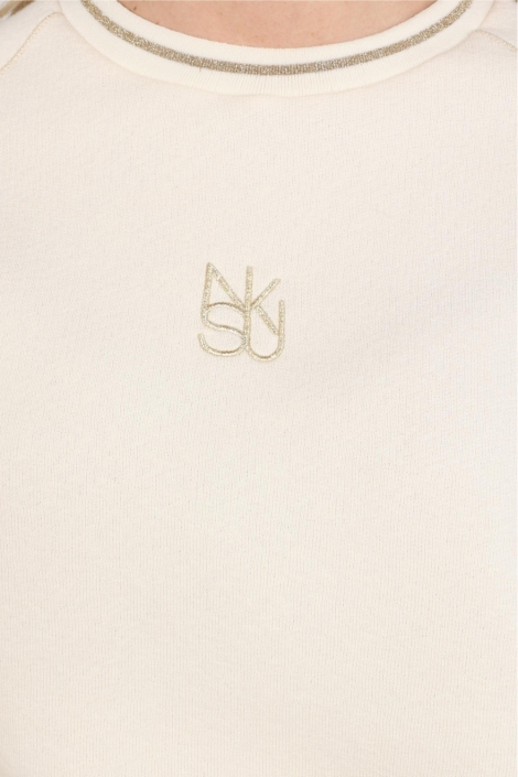Nukus witte dames sweater | Close up