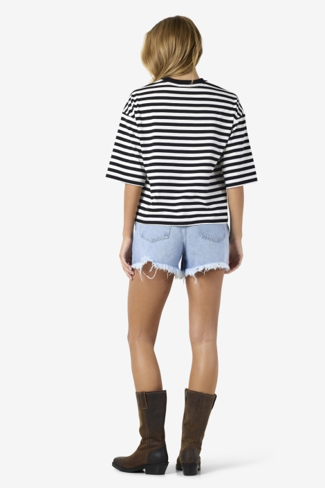 Noisy may zwarte dames t-shirt | Model achteraanzicht