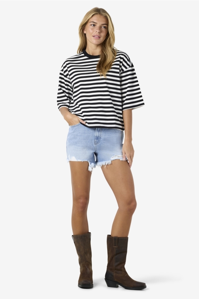 Noisy may zwarte dames t-shirt | Model