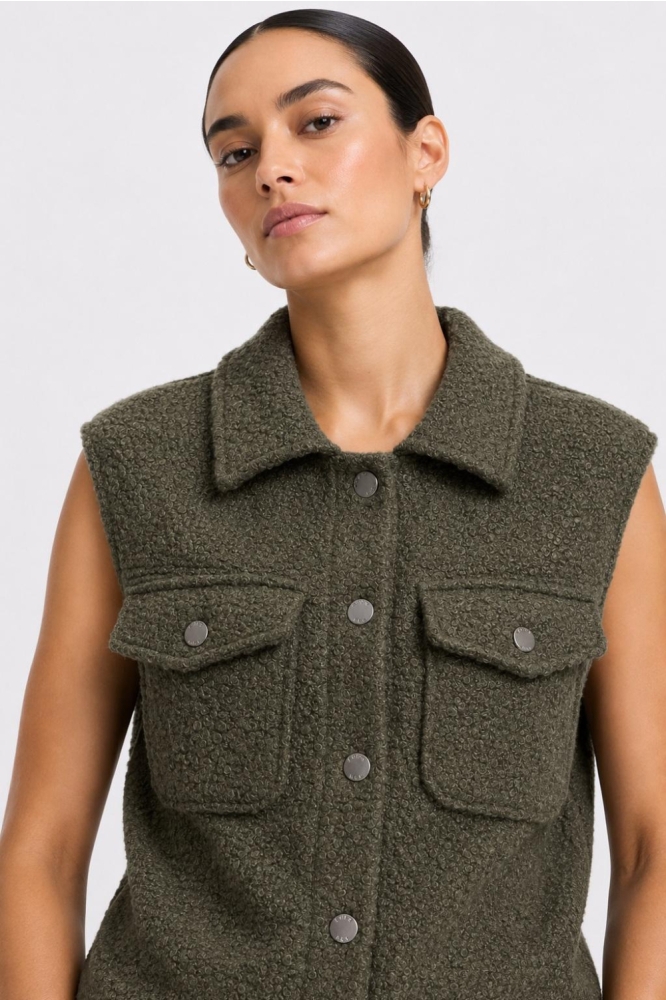 Noisy may groene dames gilet | Model