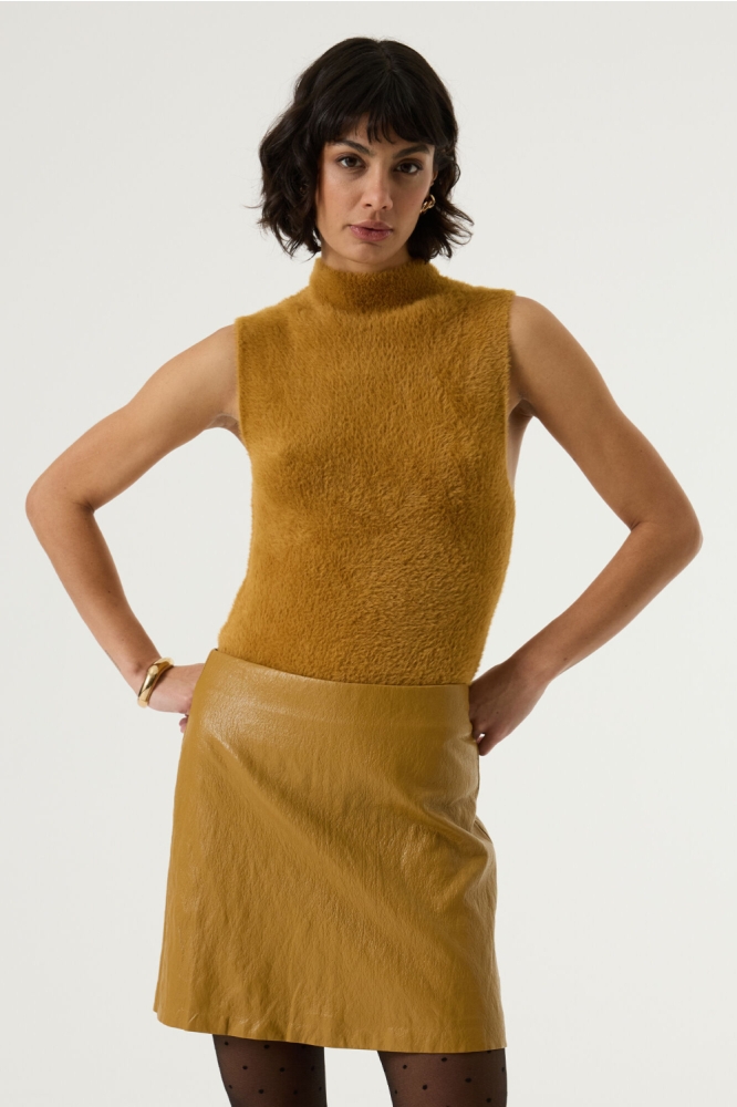 Garcia gele dames trui | Model vooraanzicht