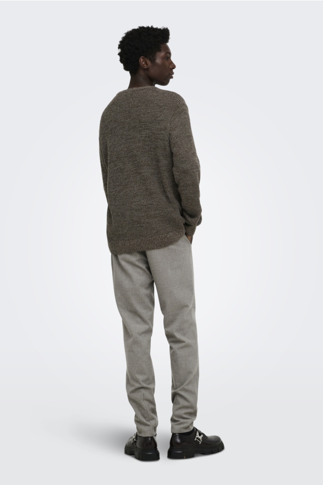 Only & Sons bruine heren trui | Model