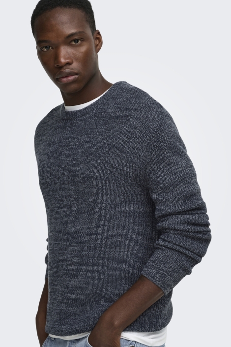 Only & Sons blauwe heren trui | Model vooraanzicht