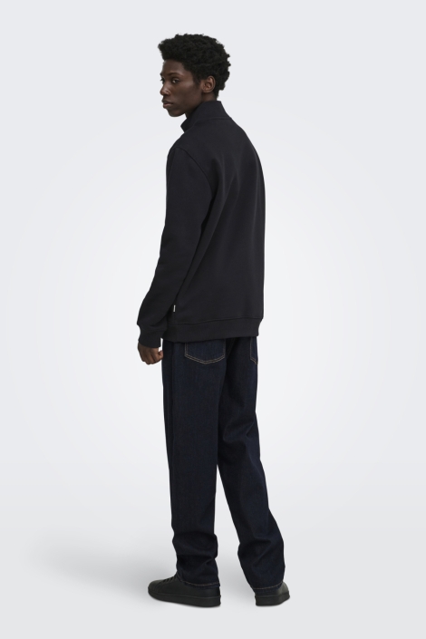 Only & Sons zwarte heren sweater | Model
