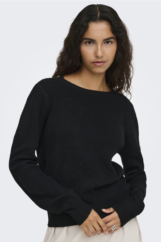 Jacqueline de Yong zwarte dames trui | Model vooraanzicht