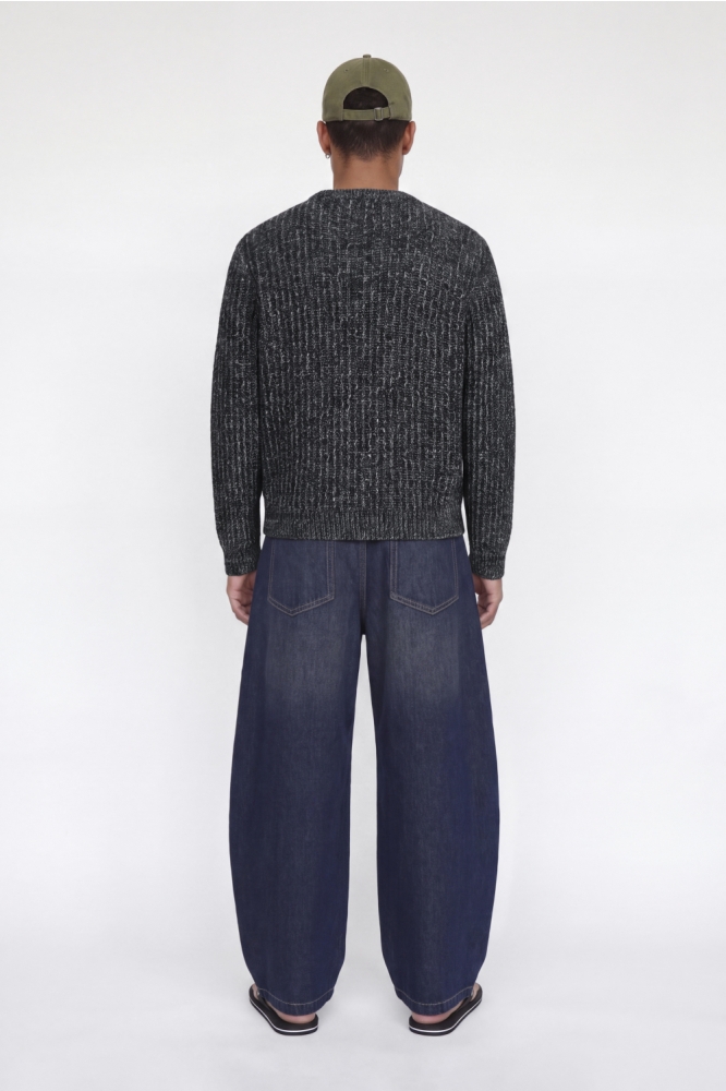 Jack & Jones blauwe heren trui | Model achteraanzicht