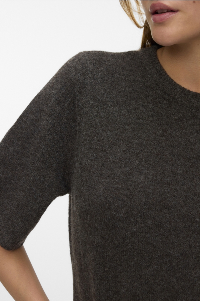 Vero Moda bruine dames trui | Close up