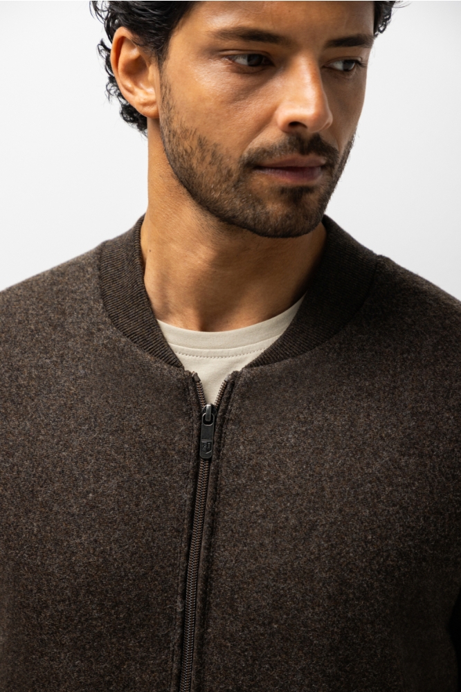 State of Art bruine heren vest | Close up