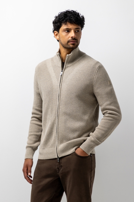 State of Art taupe heren vest | Model vooraanzicht