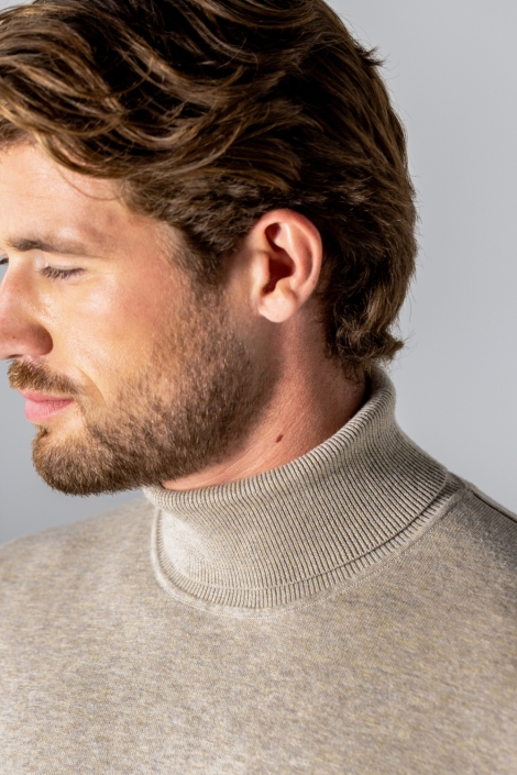 State of Art taupe heren trui | Close up