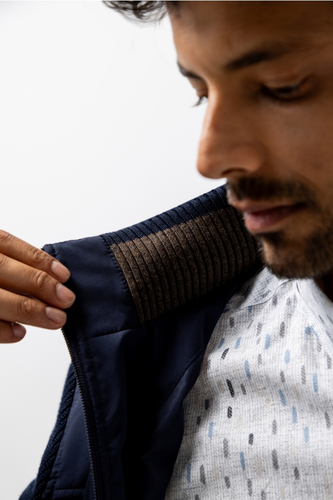 State of Art blauwe heren vest | Kleurstaal