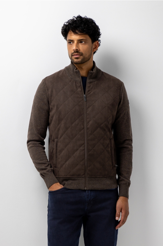 State of Art bruine heren vest | Model vooraanzicht