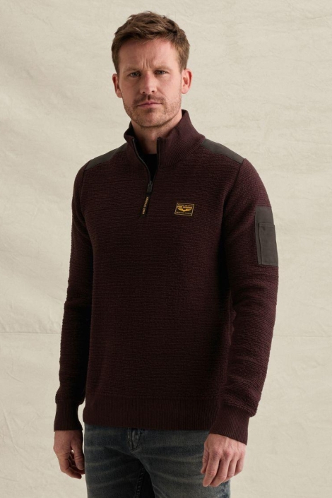 PME legend bordeaux heren trui | Model zijaanzicht
