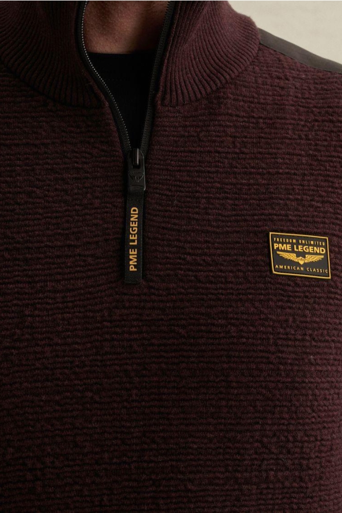 PME legend bordeaux heren trui | Close up