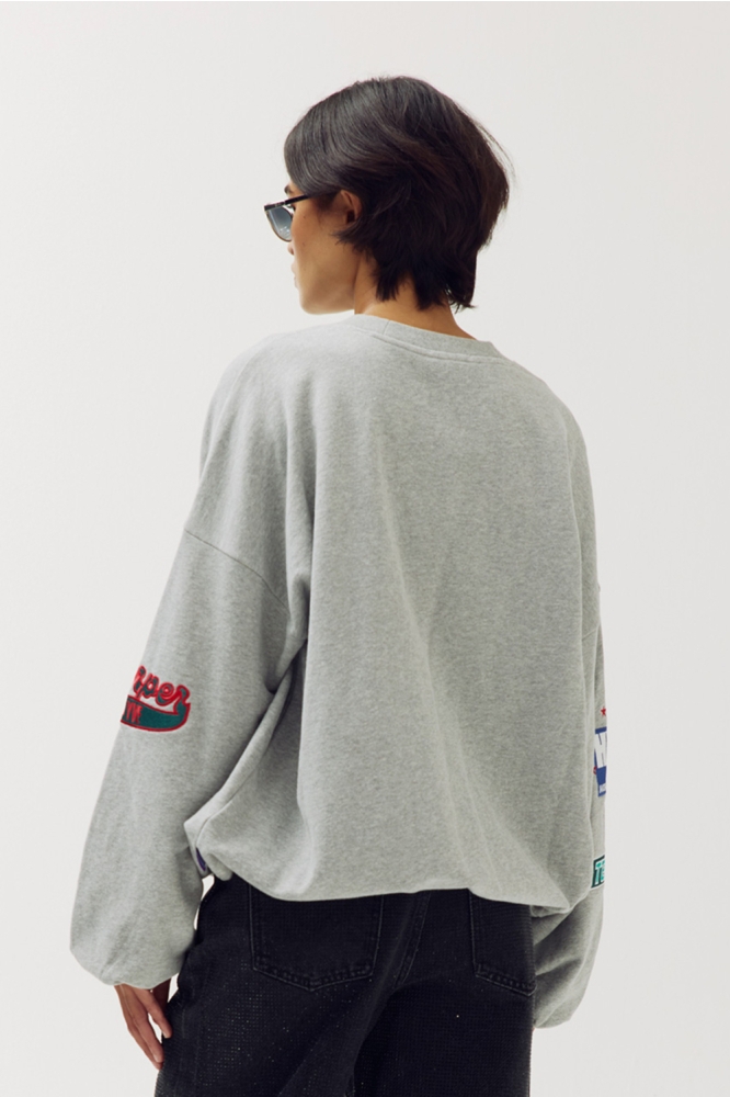 Harper & Yve grijze dames sweater | Model achteraanzicht