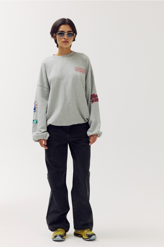 Harper & Yve grijze dames sweater | Model