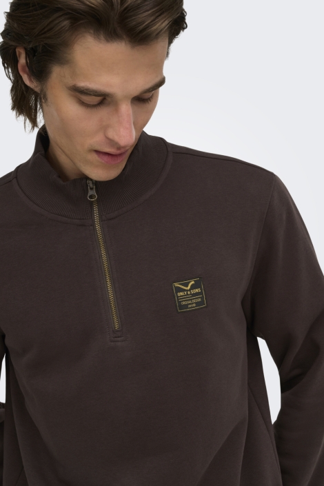 Only & Sons bruine heren sweater | Close up