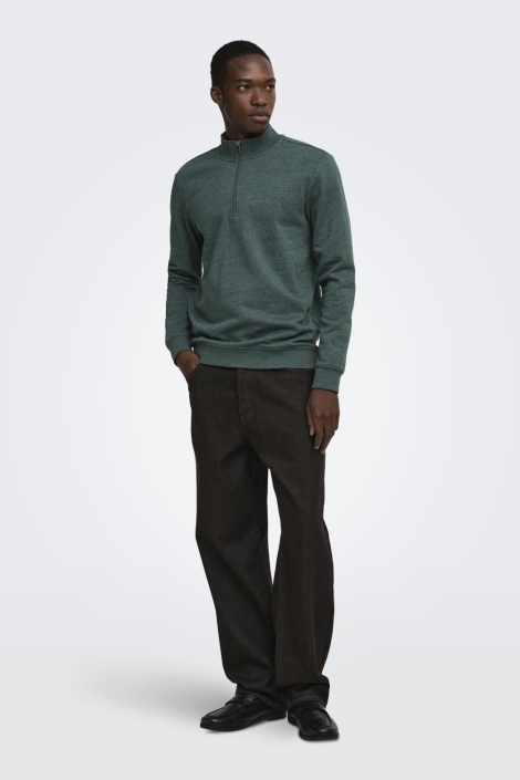 Only & Sons groene heren sweater | Model
