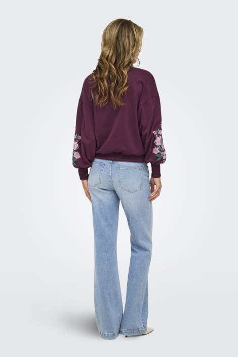 Only bordeaux dames sweater | Model