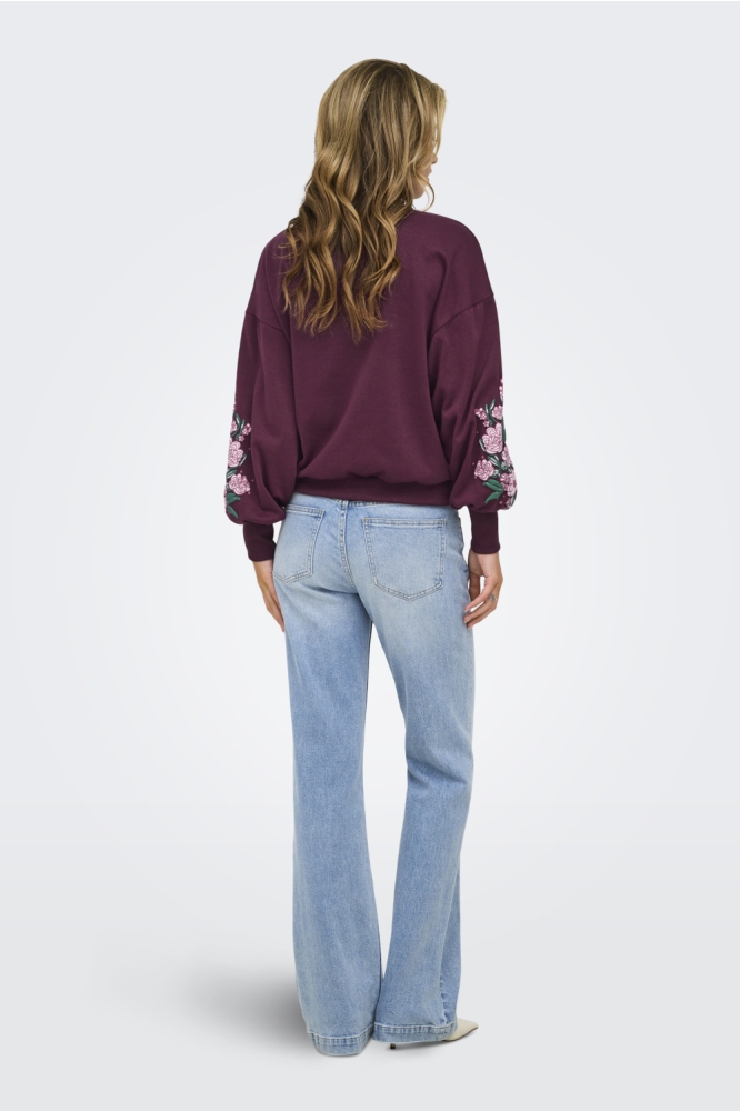 Only bordeaux dames sweater | Model