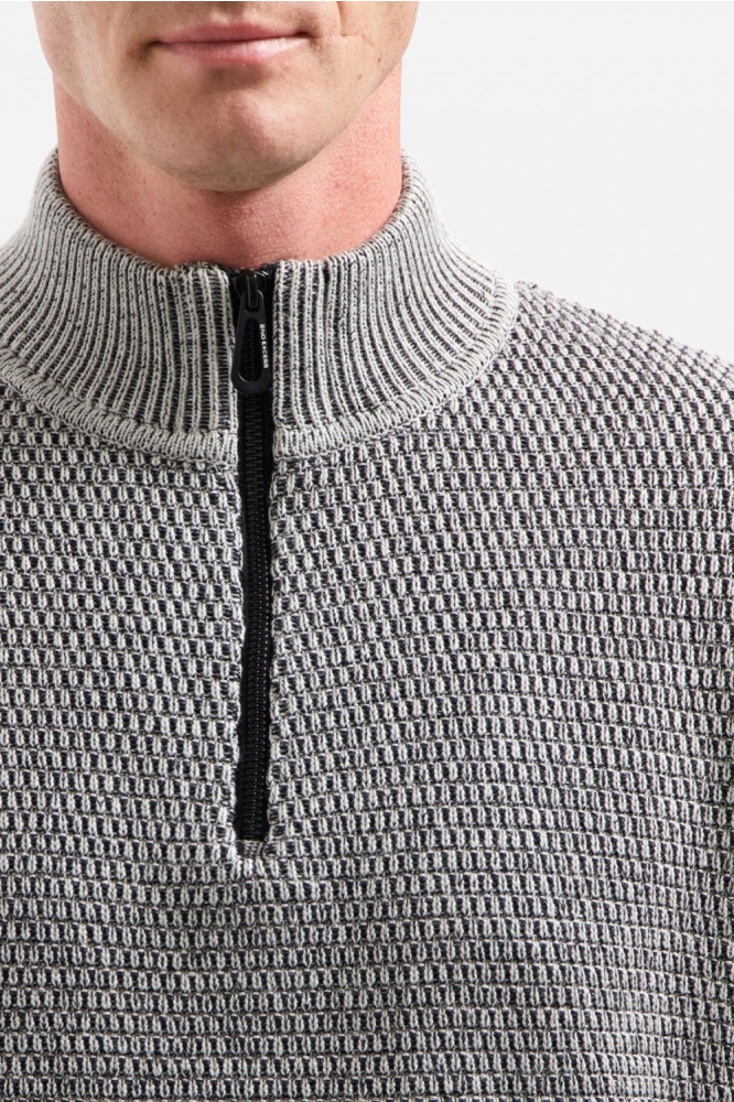 NO-EXCESS grijze heren trui | Close up