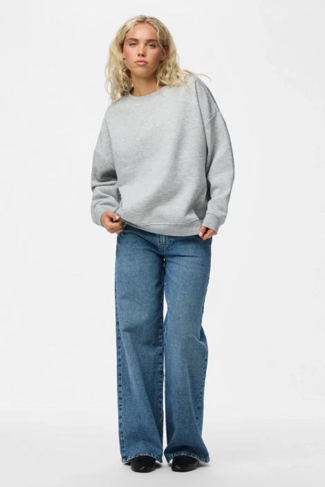 Pieces grijze dames sweater | Model