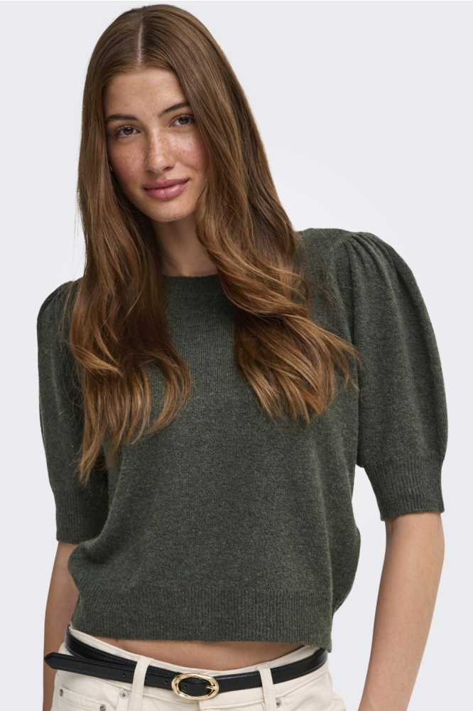 Only groene dames trui | Model vooraanzicht