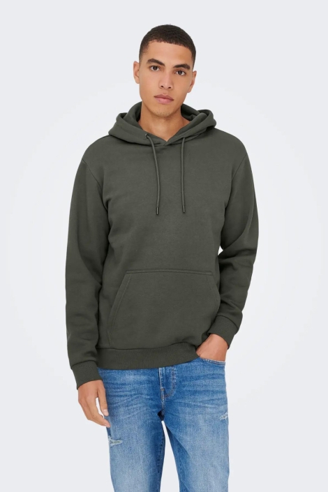 Only & Sons groene heren sweater | Model vooraanzicht