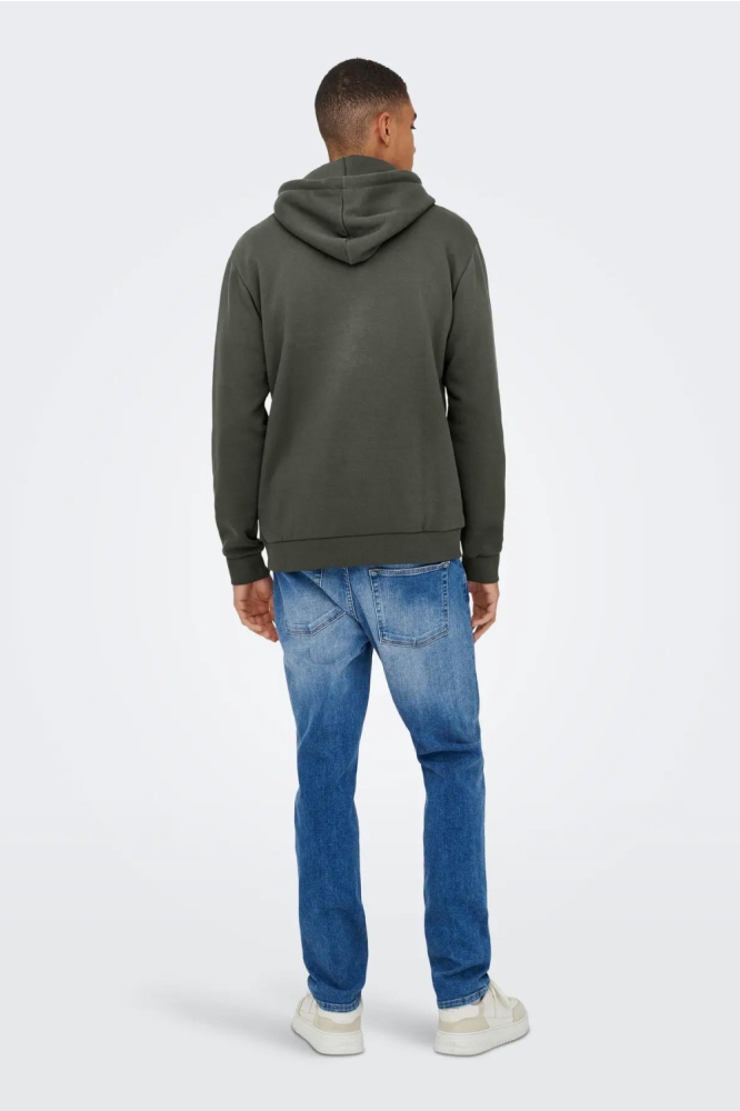 Only & Sons groene heren sweater | Model