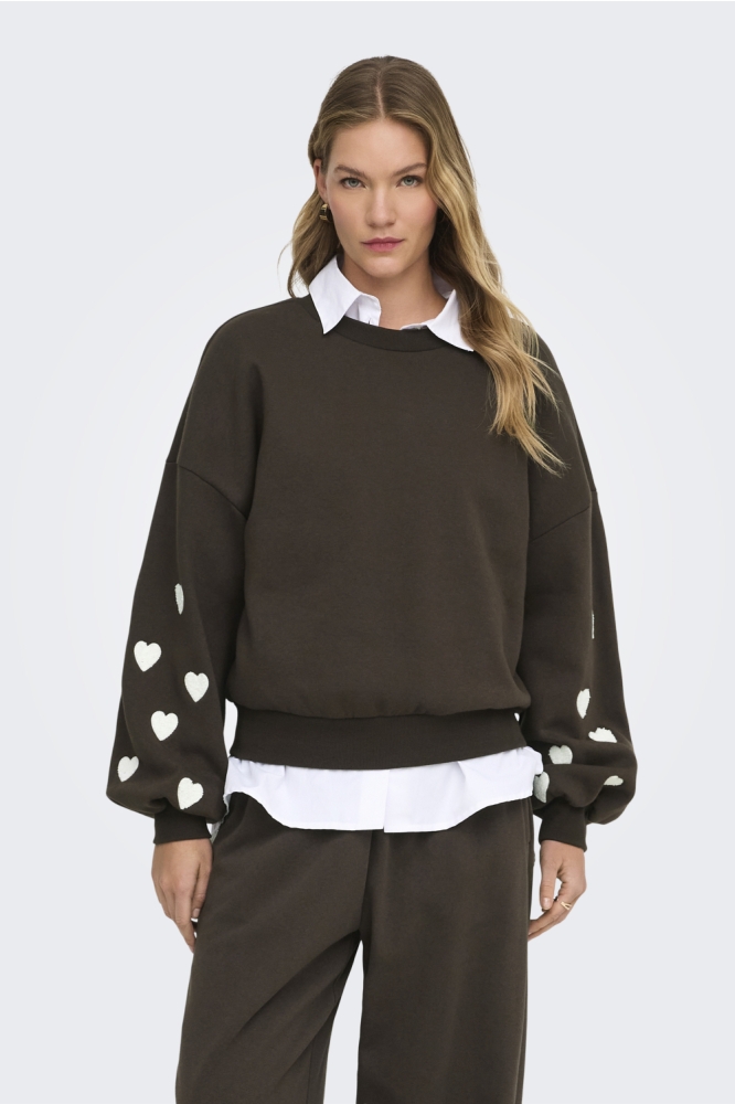 Only bruine dames sweater | Model vooraanzicht