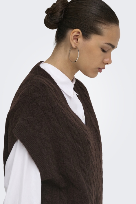 Only bruine dames vest | Model zijaanzicht