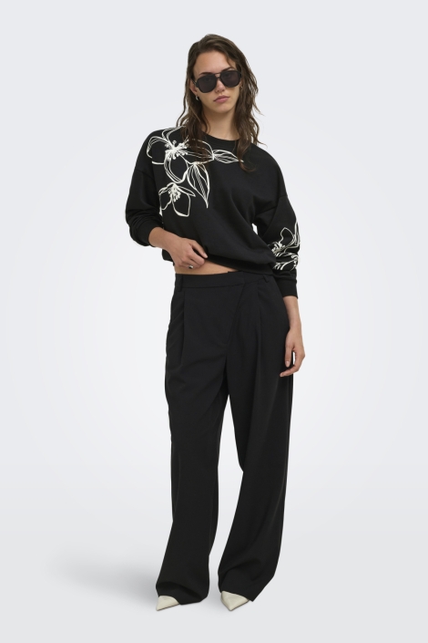 Only zwarte dames sweater | Model