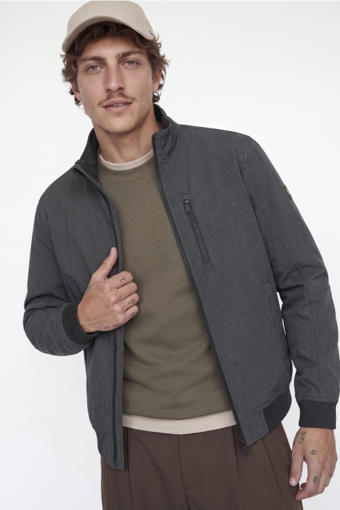 Jack & Jones grijze heren jas | Model