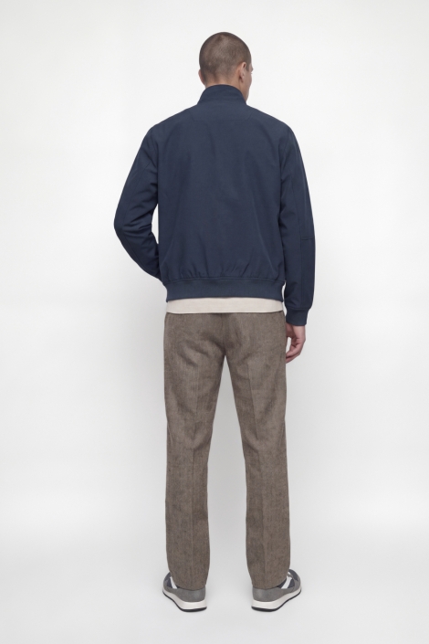 Jack & Jones blauwe heren jas | Model achteraanzicht