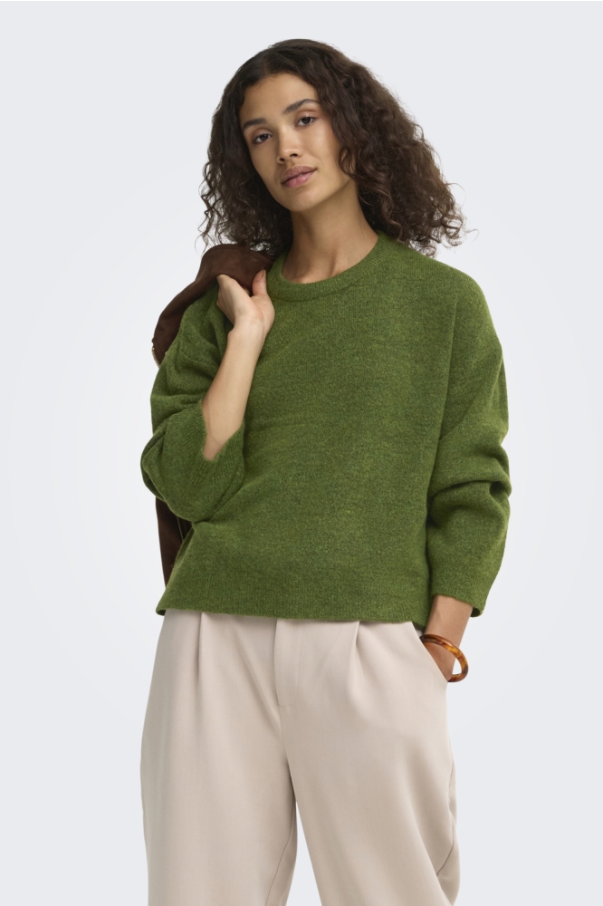 Only groene dames trui | Model vooraanzicht